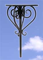 Скамейки и столы из металла