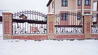 Кованный забор для котеджа