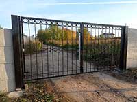 Металлические ворота кованные