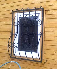 Решотка металлическая на окна