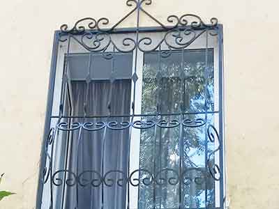 Кованные решетки на окна