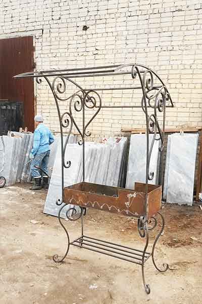 мангал на заказ кованный