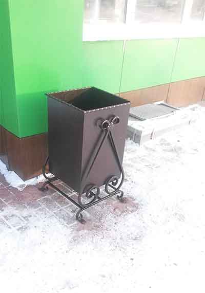 Кованная урна 
